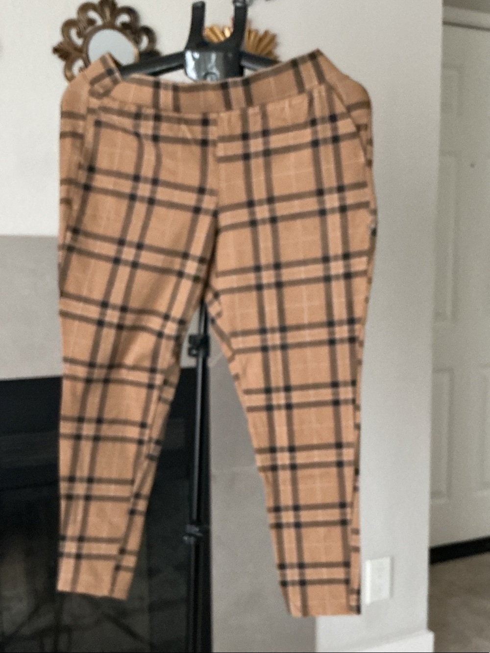 Women’s Tan Plaid Stretch leggings Pants